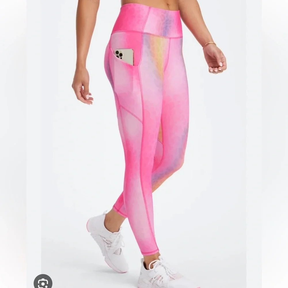Fabletics Pink Ombre Leggings & Sports Bra Set